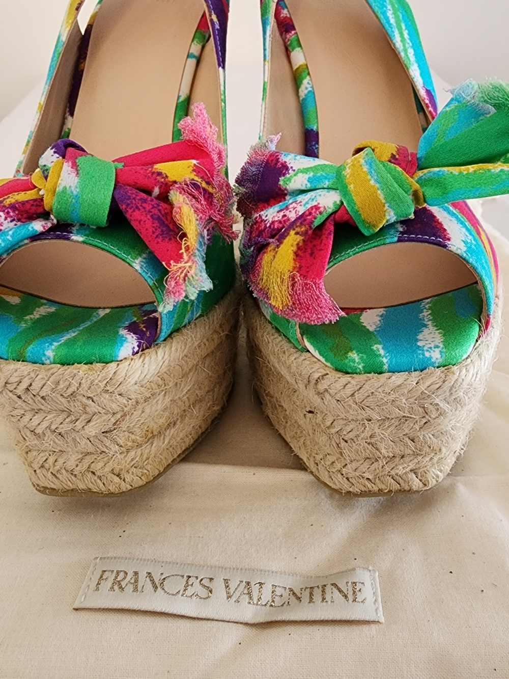 Frances Valentine Eve Fabric Multi Wedges Sz 7 Retro Revival Artsy Designer Luxe